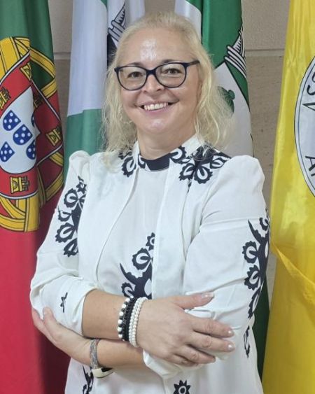 S&iacute;lvia Cristiana Bento Alves